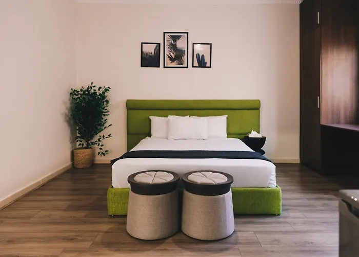 Viola By Elegant Hospitality - Near Waterway Mall